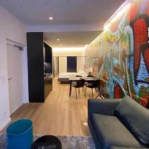 Apartmanhotel Blackhome I Contactless Check-in Graz