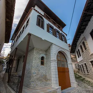 heraklis-hotel.albaniahotels.org/