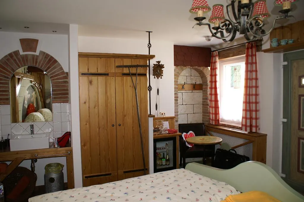Pension Haus Sanz Wiedeń Pensjonat