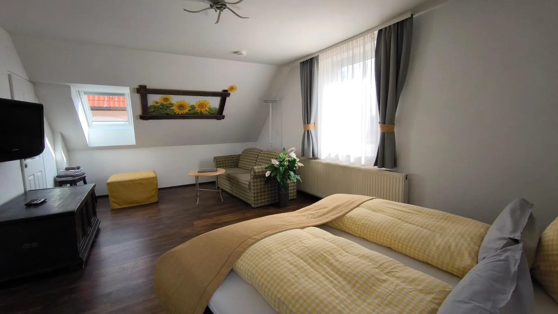 Pension Haus Sanz Wiedeń Pensjonat