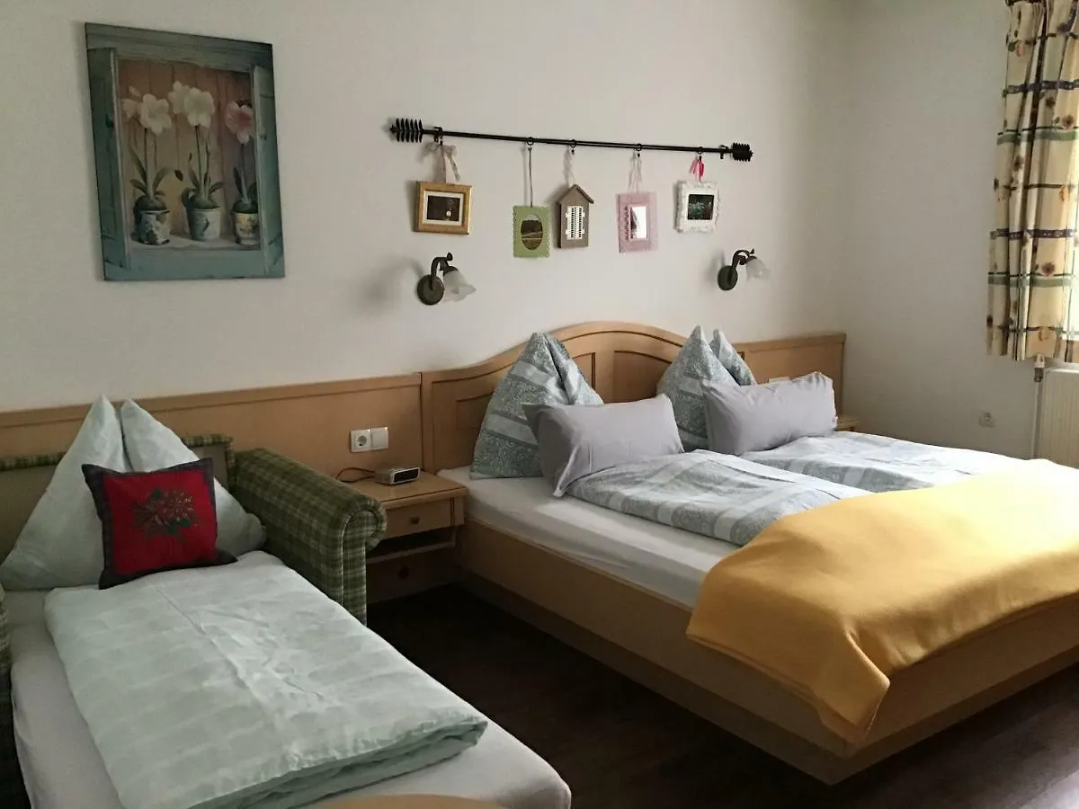 *** Pensión Pension Haus Sanz Viena Austria