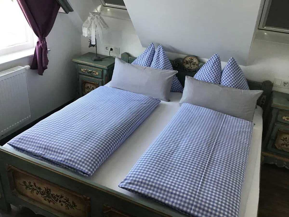 Pension Haus Sanz Wiedeń Pensjonat