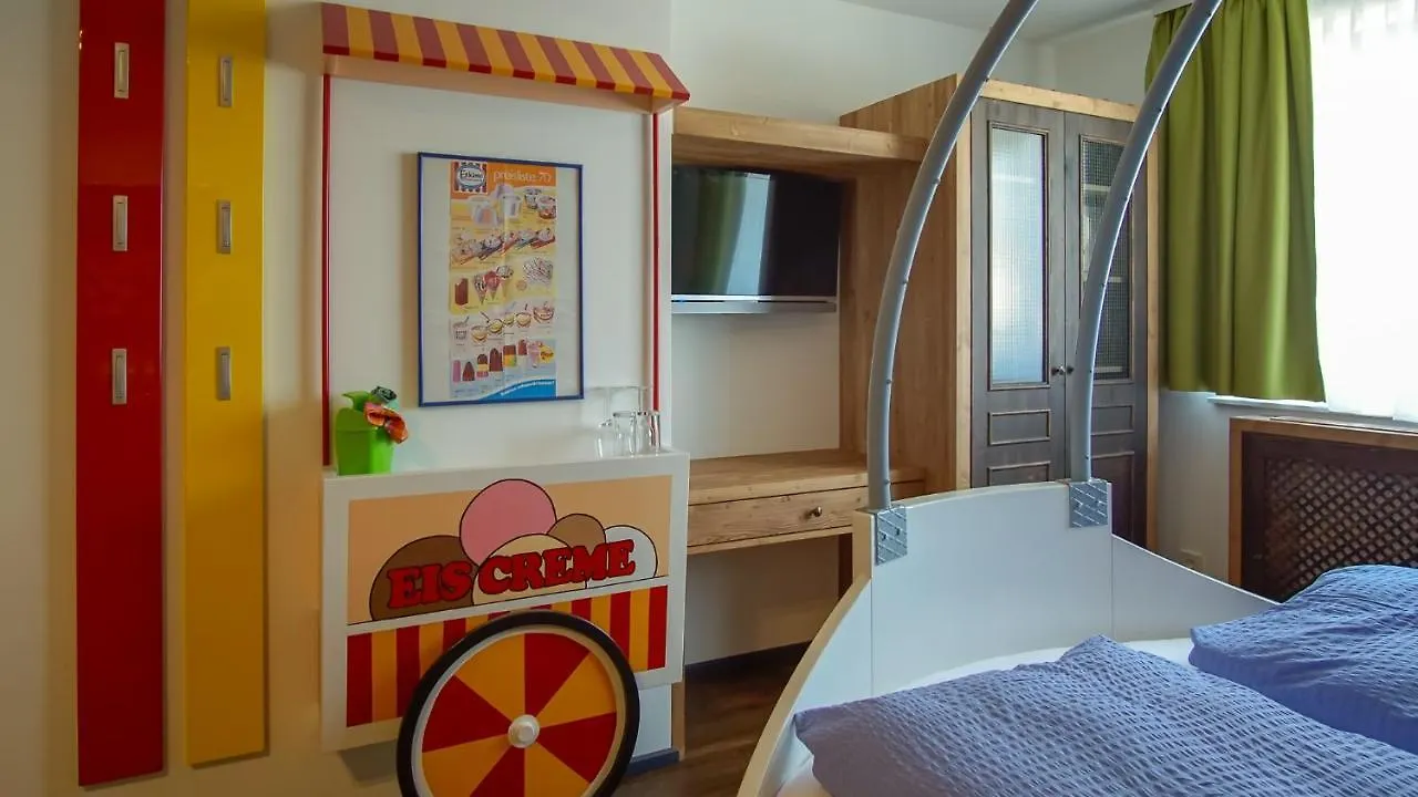 Pension Haus Sanz Wiedeń Pensjonat